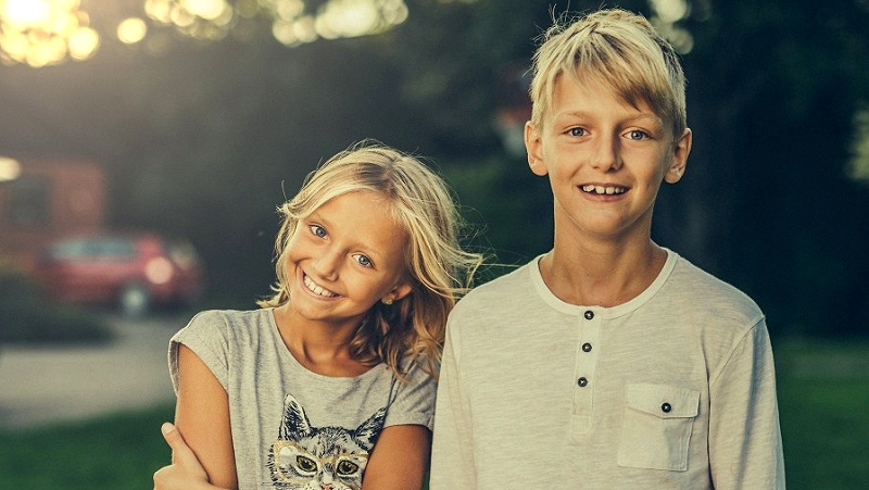 siblings-3315770_1920.jpg