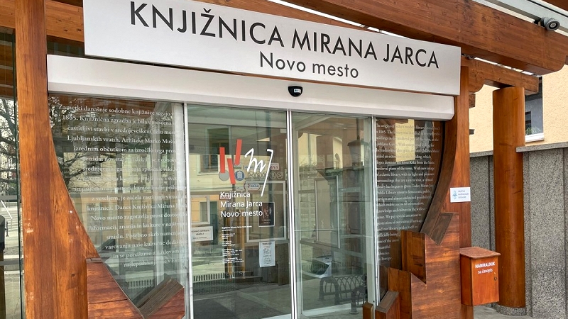 knjiznica1.jpg